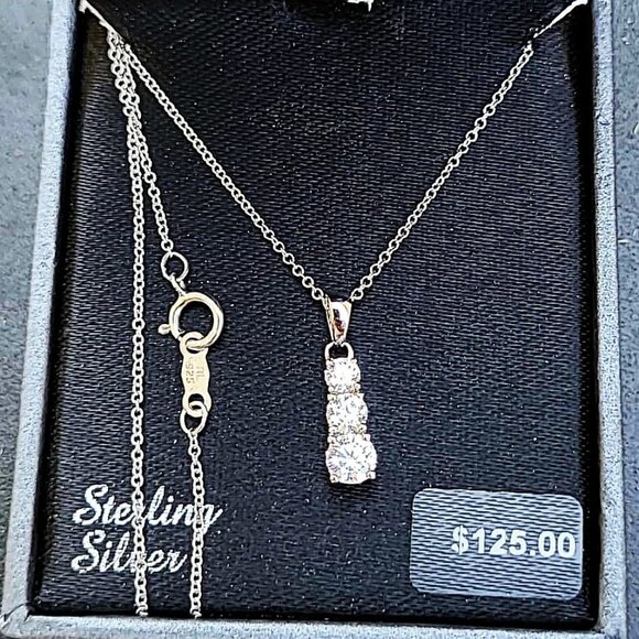 Diamonluxe Sterling Silver Cubic Zirconia Three Stone Pendant Necklace - Picture 5 of 6